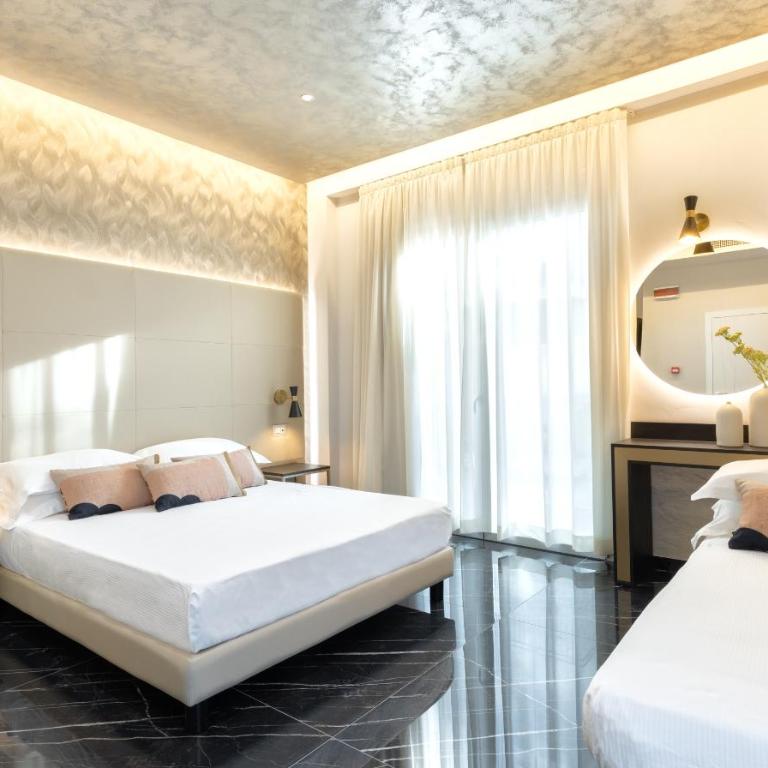 Hotel Mondial - Camera Tripla Comfort - 1