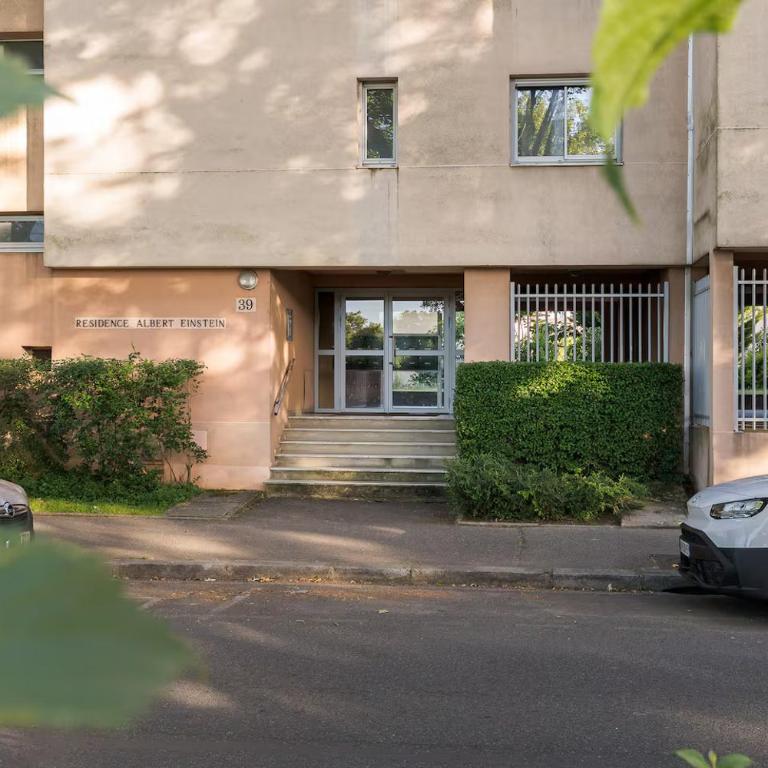 Studio face INSA Villeurbanne, WiFi, bureau dédié, garage, tram T1 - Studio-Apartment - 19