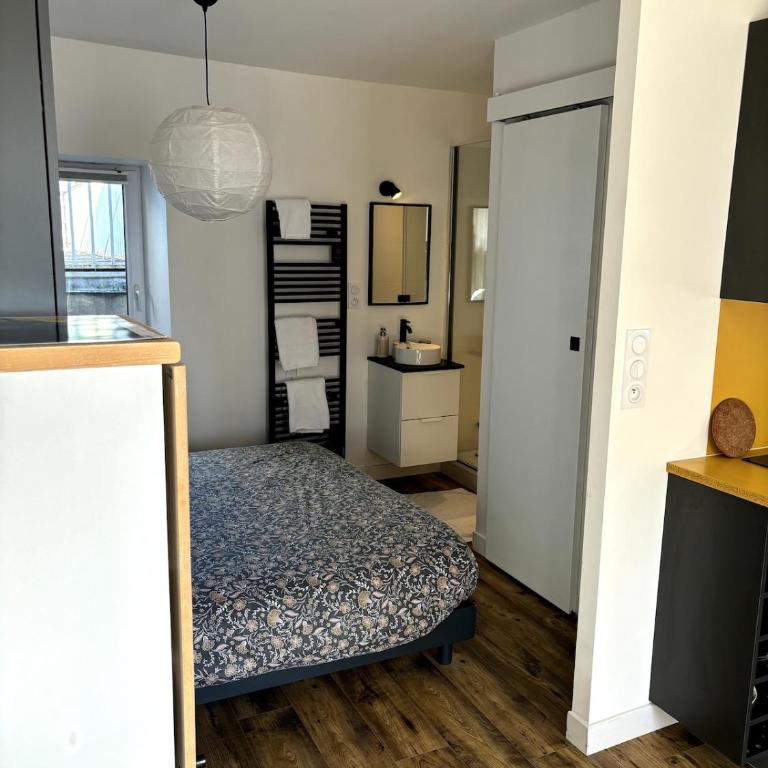 Studio with bright sleeping area - Apartamento de 1 dormitorio - 5