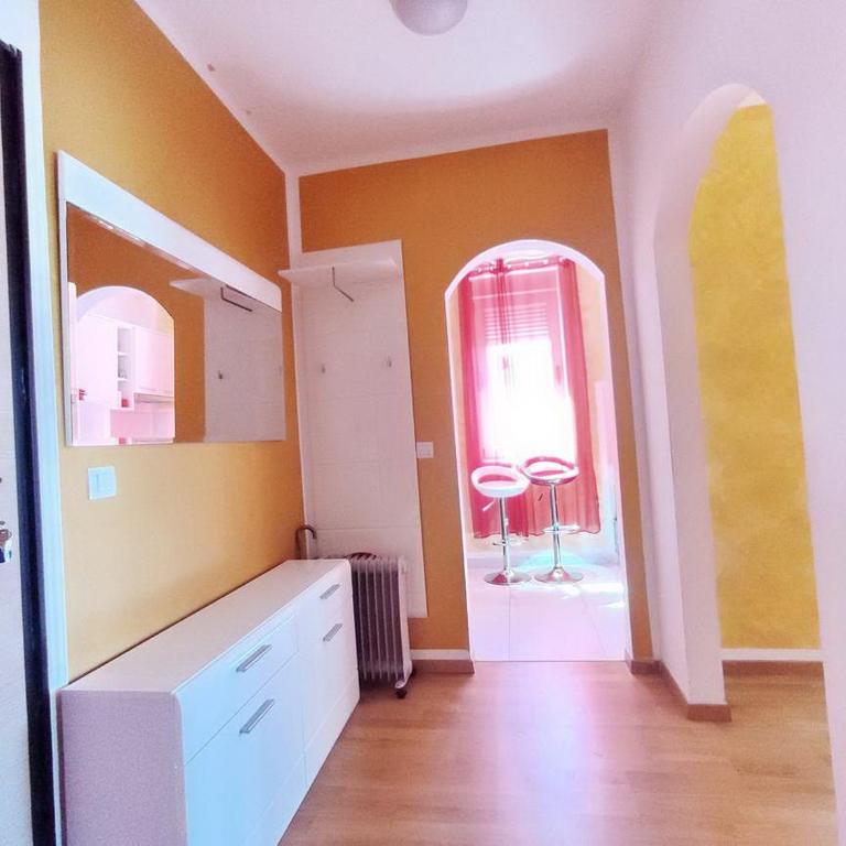 Adrialux2 - Apartman sa 1 Spavaćom Sobom, Balkonom i Pogledom na Planinu - 2