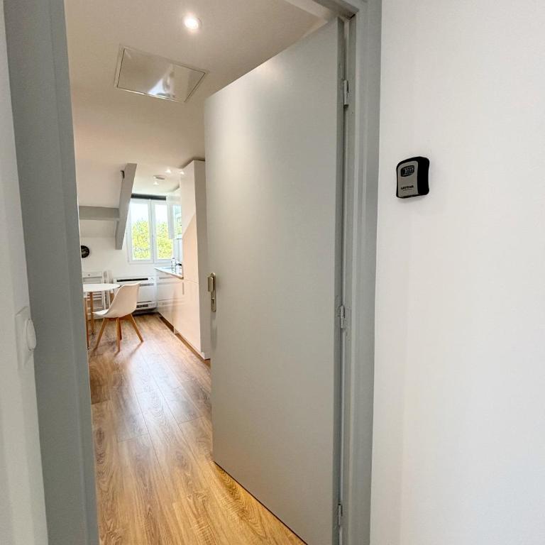 Proche gare, 5 min Plage du Midi, T2 avec 1 chambre - Palmazur Vacances - Appartement 1 Chambre - 10