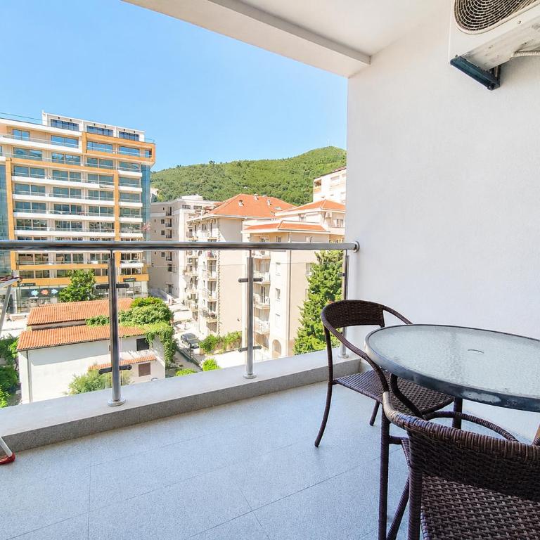 Adrialux2 - Apartman sa 1 Spavaćom Sobom, Balkonom i Pogledom na Planinu - 7