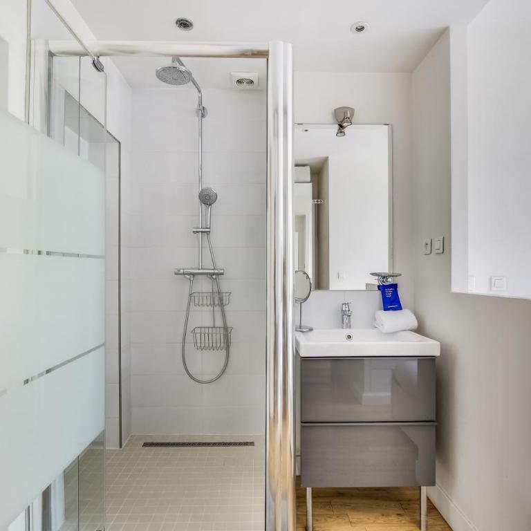 Bright Spacious 4P Eiffel Tower Auteuil - Appartement 2 Chambres - 18