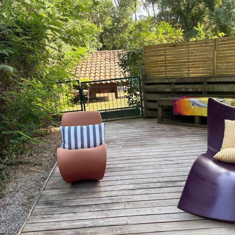 Appartement 61 metres carrés plus terrasse privée 85 mètres carrés donnant accés direct à la piscine - Apartment mit 1 Schlafzimmer - 15