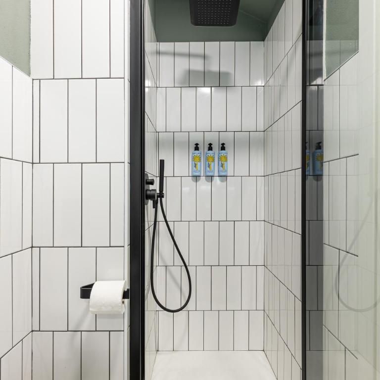 BePlace Apartments in Porta Venezia - Small Double Room-Via Panfilo Castaldi 19 - 9