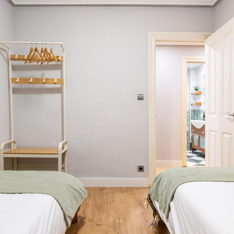 Next Old Town Comfort Bilbao - Two-Bedroom Apartment - 24