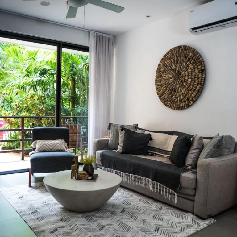Lunada Bright Stay with Rooftop Amenities - Apartment - 2