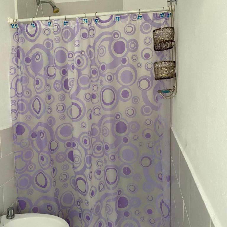 depto a 3 cuadras de peatonal, terraza con asador y cochera - Apartamento de 2 dormitorios - 6