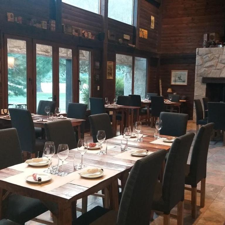 Hermosa Cabaña al Bosque en Bariloche - Two-Bedroom House - 24
