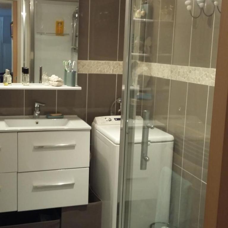 45m2 - CENTRE HISTORIQUE - CALME - LINGE FOURNI - Appartement 1 Chambre - 7