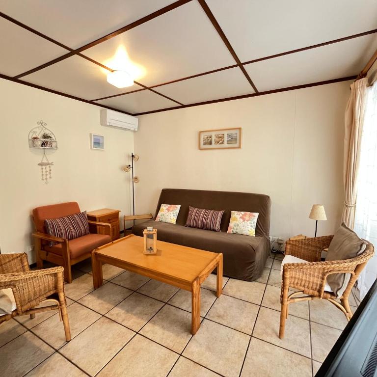 Domaine de vacances à 600m de la plage animations piscines en supplément villa climatisée 3 chambres 5 à 7 couchages WIFI LRPDSG12 - Maison 3 Chambres - 5