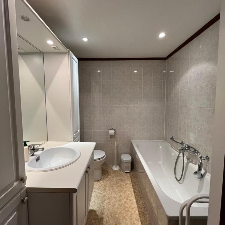 Domaine de vacances à 600m de la plage animations piscines en supplément villa climatisée 3 chambres 5 à 7 couchages WIFI LRPDSG12 - Maison 3 Chambres - 10