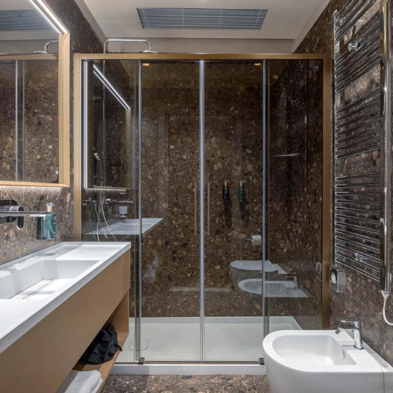 Hotel Atmosphere - Camera Familiare - 4