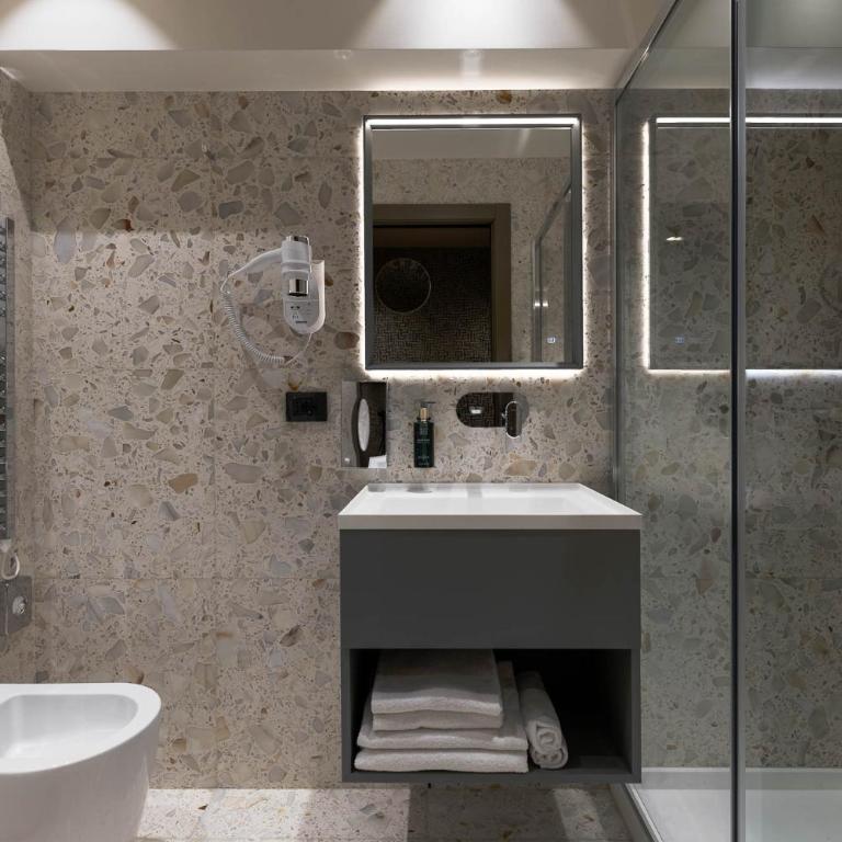 Hotel Atmosphere - Camera Familiare - 5
