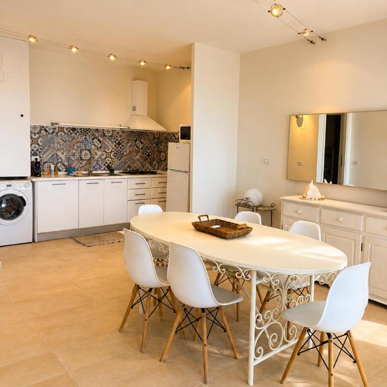 Residence Borgo Punta Villa - Ampio Appartamento con 2 Camere da Letto e Vista Mare - 13