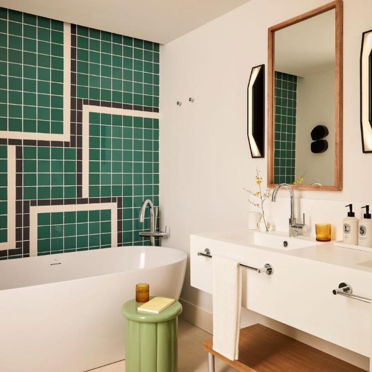 Kimpton Los Monteros Marbella by IHG - Los Monteros Suite with Terrace - 3