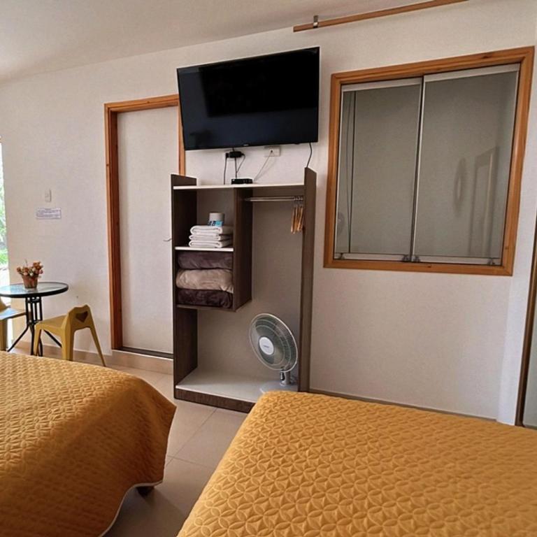 El Huerto Hostel - Budget Triple Room - 6