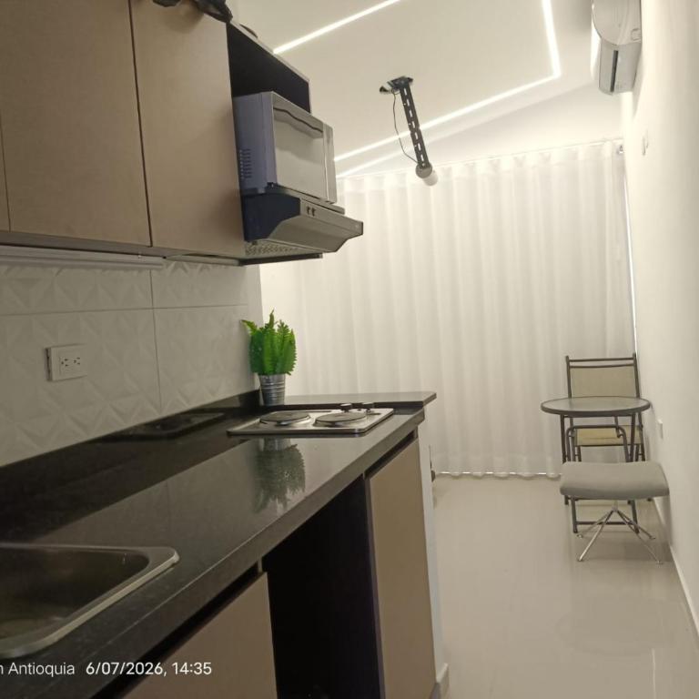 Nido Nómada Nuevo PH, balcón, AC, kitch, metroplus - One-Bedroom Apartment - 15
