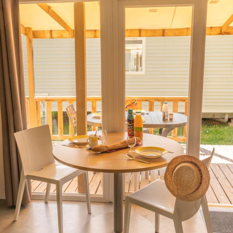 Camping Domaine de la Ville Huchet - Mobile Home Privilege Belem 2 bedrooms - 5