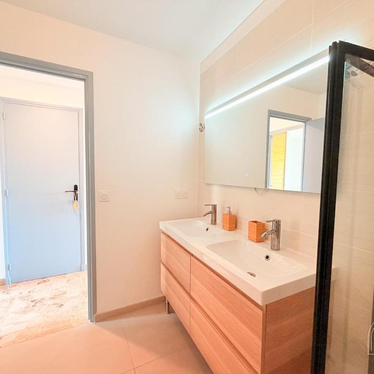 Superbe T3 climatisé à Sanary proche plage et port - Apartamento de 2 dormitorios - 27