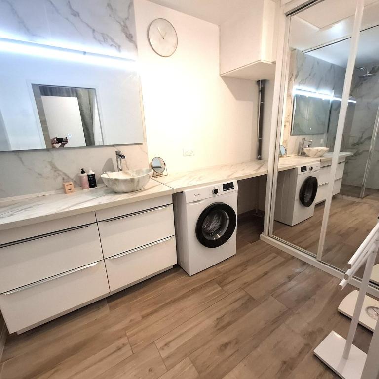 Golfe Juan Cozy Apartment Beaches - Apartment mit 2 Schlafzimmern - 3