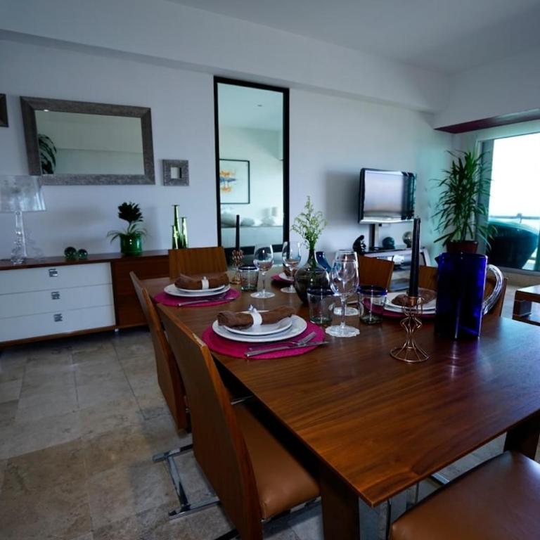 Cruise view Condo Best Location - Apartamento de 2 dormitorios con vistas parciales al océano - 32