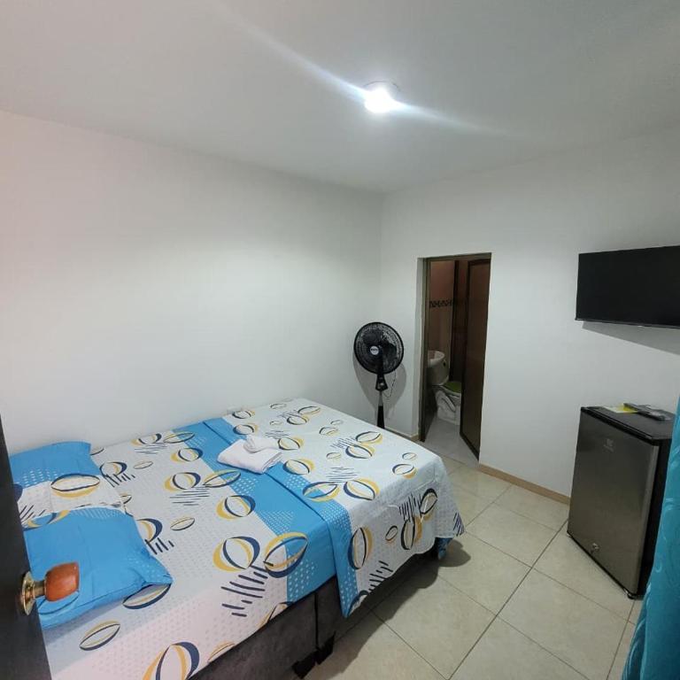 KMO HOUSE las Acacias - Habitación Doble con baño privado - 16