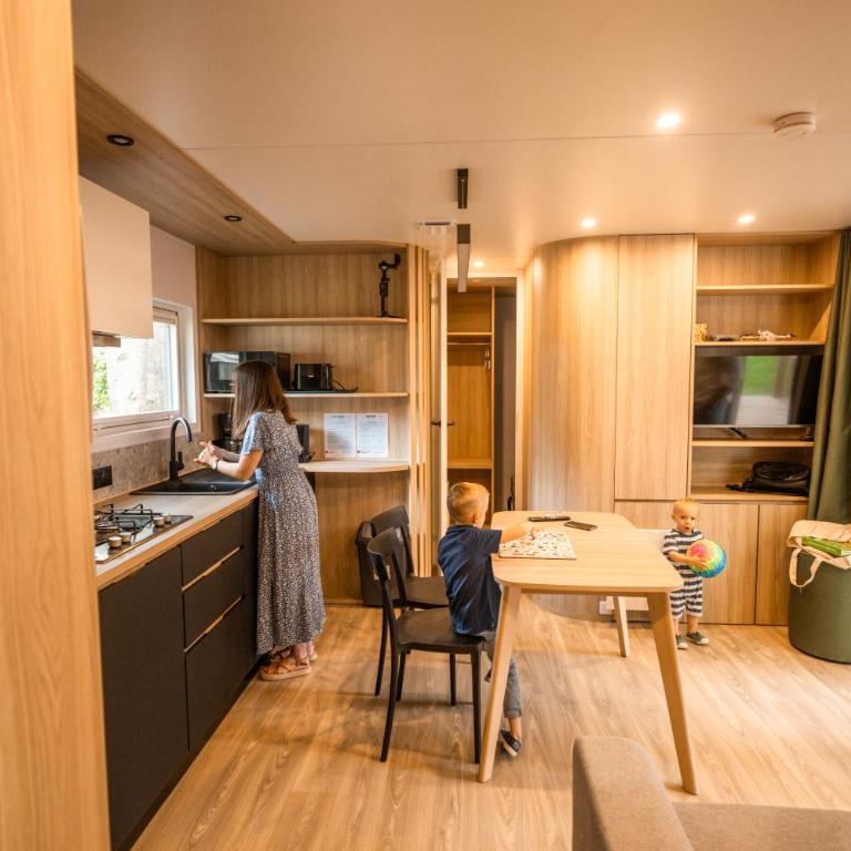 Camping Domaine de la Ville Huchet - Premium Taos Mobile home 2 bedrooms - 3