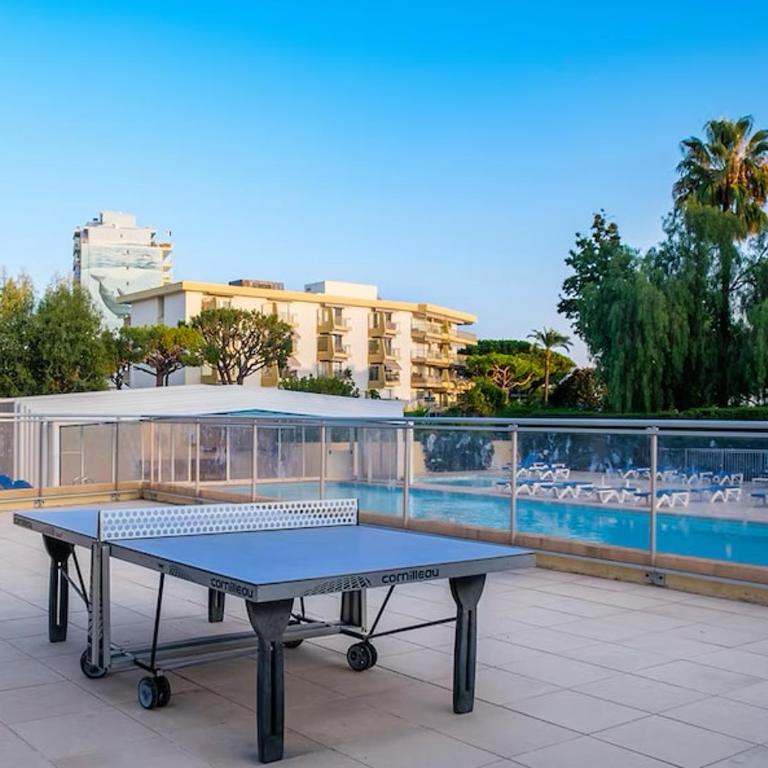 Apartment - Beachfront - Swimming pool - Garage - Tennis - One-Bedroom Apartment - 12