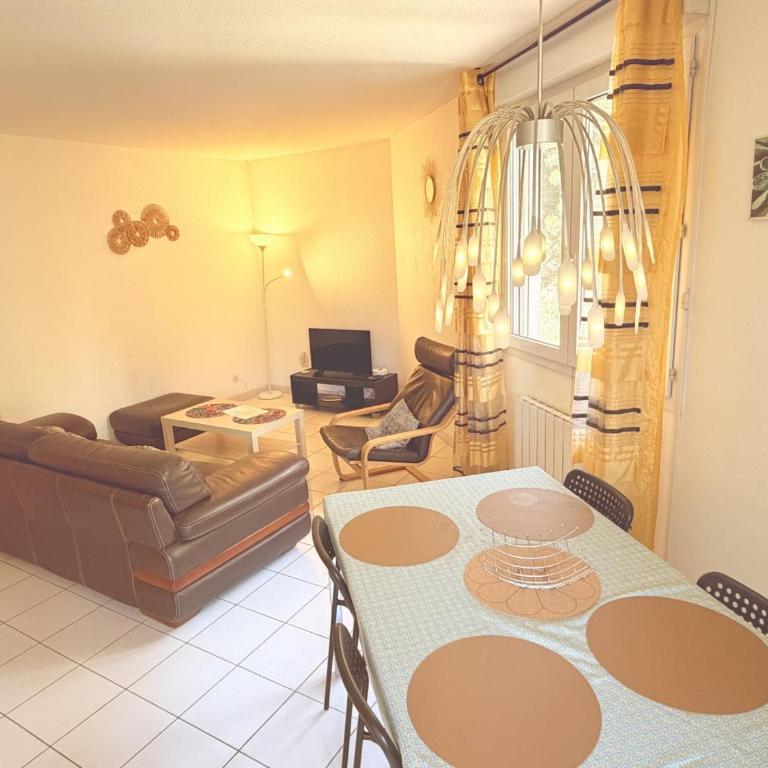 Soleil de Montpellier, Clim, Piscine et Pkg Privé - Appartement 2 Chambres - 14
