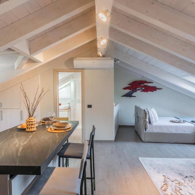 Bellagio Prestige Loft by Rent All Como - Apartment - 15
