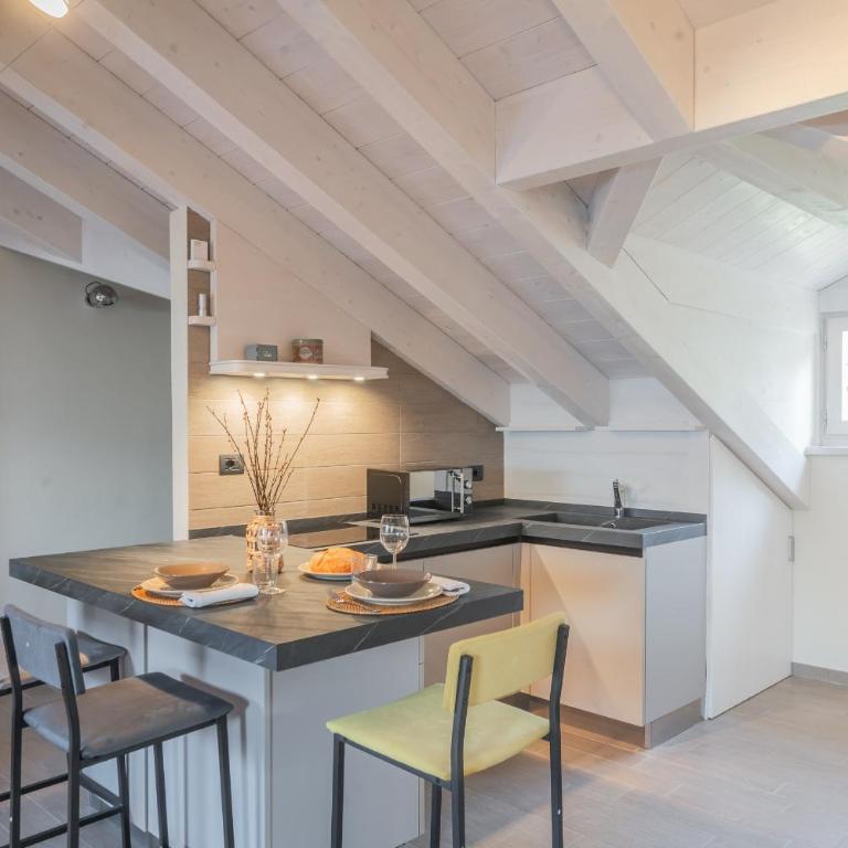 Bellagio Prestige Loft by Rent All Como - Apartment - 10