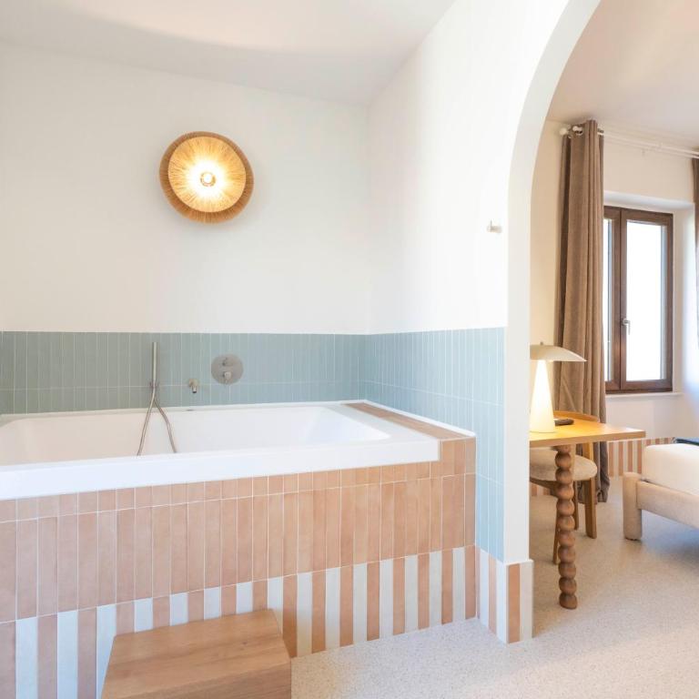 La Casa del Porto - Deluxe Double Room with Balcony and Sea View - 8