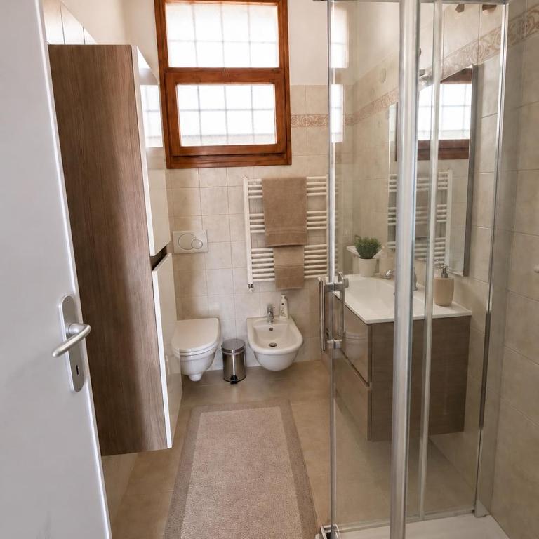 Casa Elena Apartmento con terrazza a Viareggio - Appartamento con 2 Camere da Letto - 2
