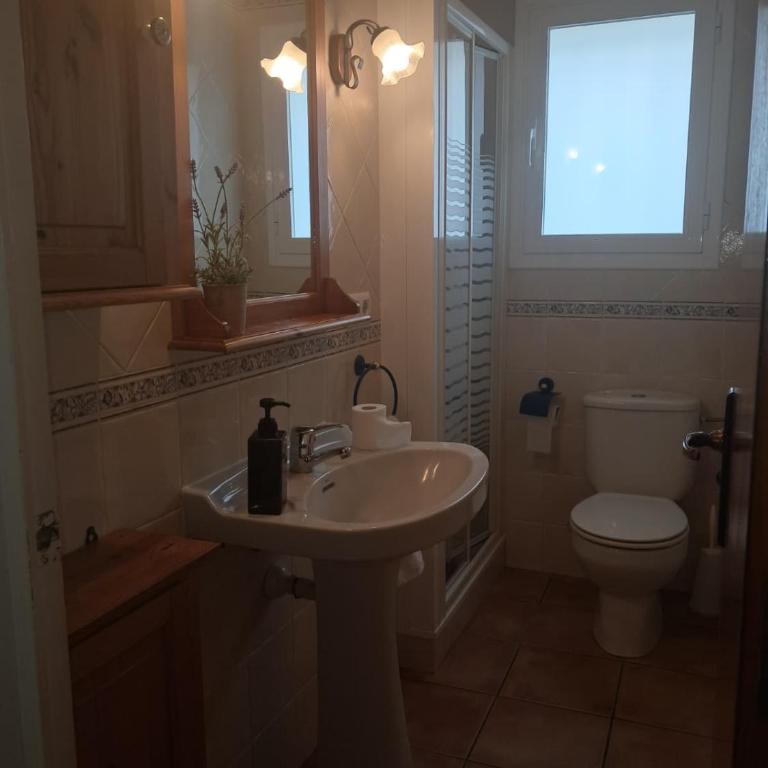 Llar Montagut - Casa - 62