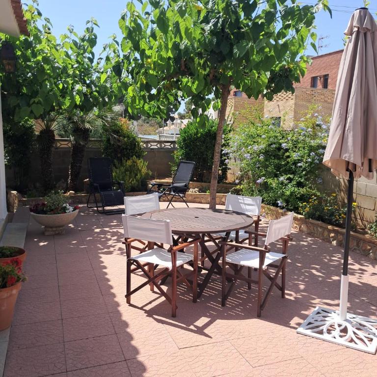 Llar Montagut - Casa - 56