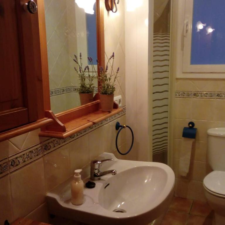 Llar Montagut - Casa - 44