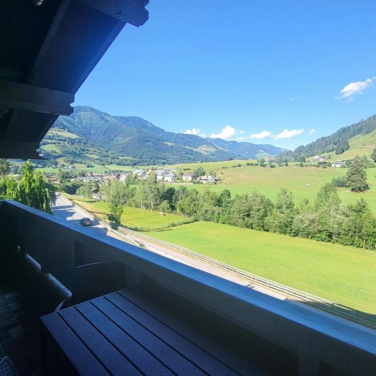 Alpenzeit Apartments - Apartment mit Balkon - 1