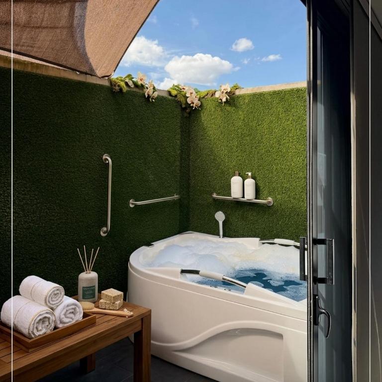 Loft La Matea Premium Jacuzzi Privado - One-Bedroom Apartment with Rooftop Spa Bath - 66