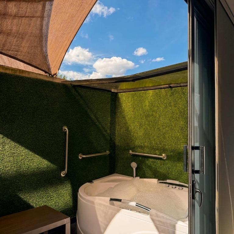 Loft La Matea Premium Jacuzzi Privado - One-Bedroom Apartment with Rooftop Spa Bath - 68