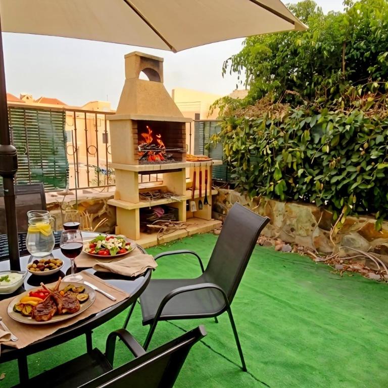 Lush Home Costa Adeje - Garden,BBQ & Swimming Pool - Apartment with Terrace - 4