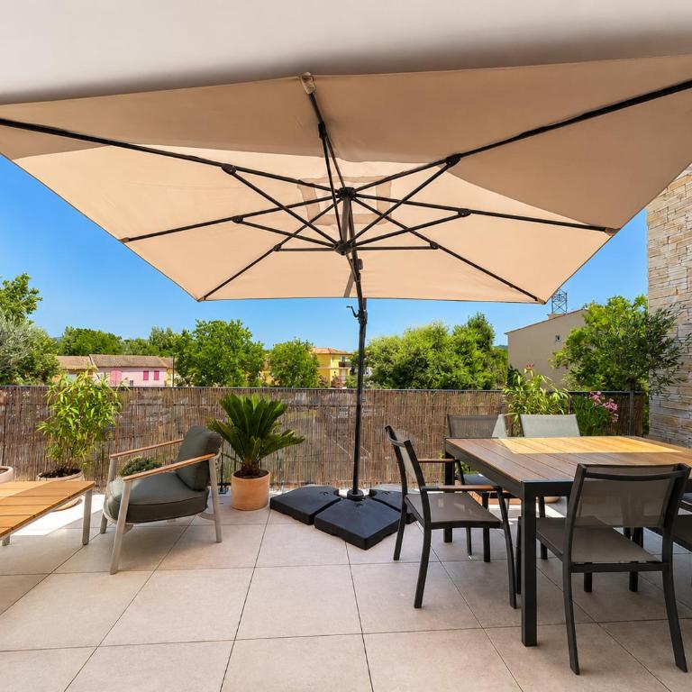 82m2 apartment 6 people terrace air conditioning parking - Two-Bedroom Apartment - 1