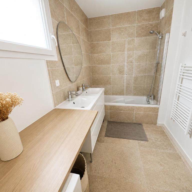 82m2 apartment 6 people terrace air conditioning parking - Two-Bedroom Apartment - 12