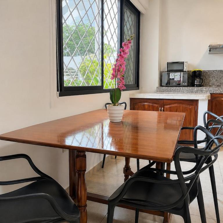 Suite steps from Playa Murciélago In front of the mall - Apartamento de 2 dormitorios - 9
