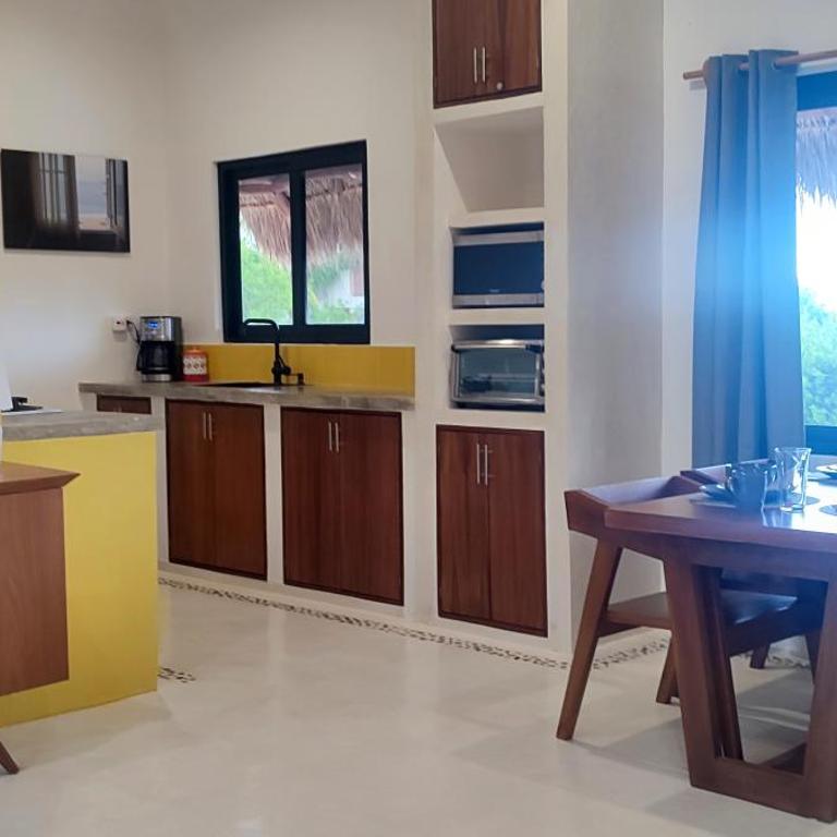 Valentina Holbox by Las Flores Vacation Rentals - Deluxe Apartment mit 2 Schlafzimmern und Meerblick - 6