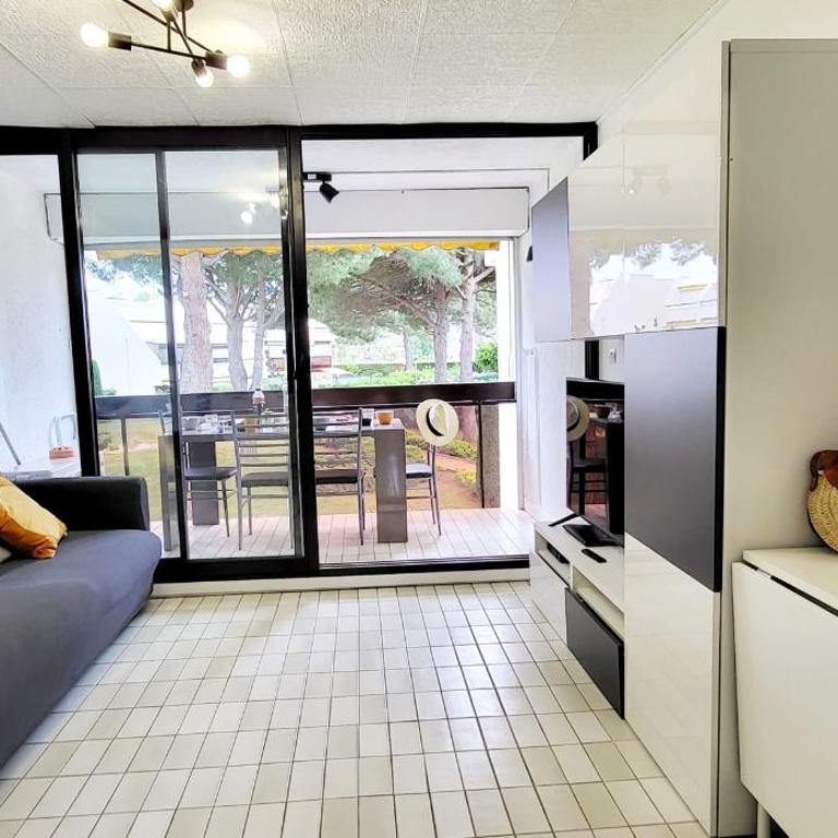 Un Jardin à 200m Plage et Commerces - Apartment - 3