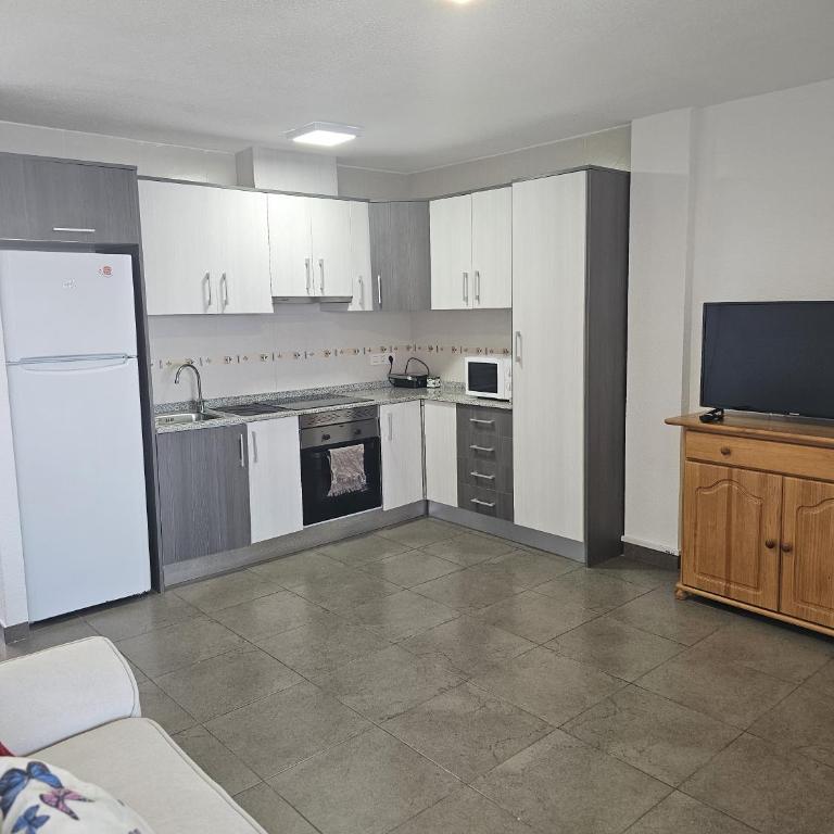 Arenales Beach Front 67 - One-Bedroom Apartment - 23