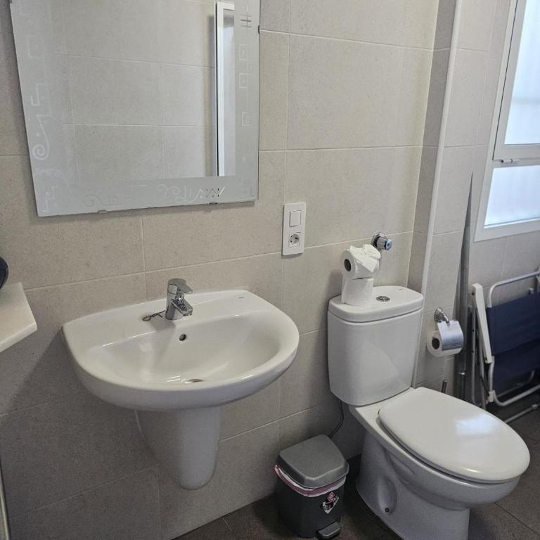 Arenales Beach Front 67 - One-Bedroom Apartment - 24