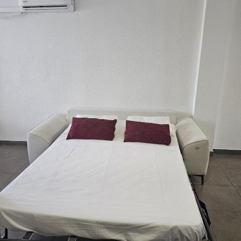 Arenales Beach Front 67 - One-Bedroom Apartment - 28