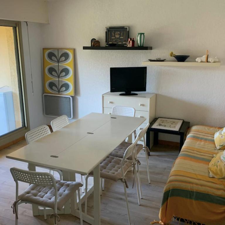 Apartment With Sea View - Appartamento - 2
